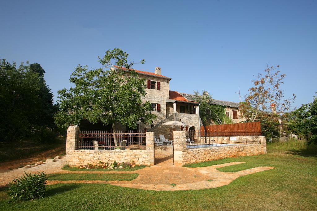 Villa Maria Oprtalj Bagian luar foto