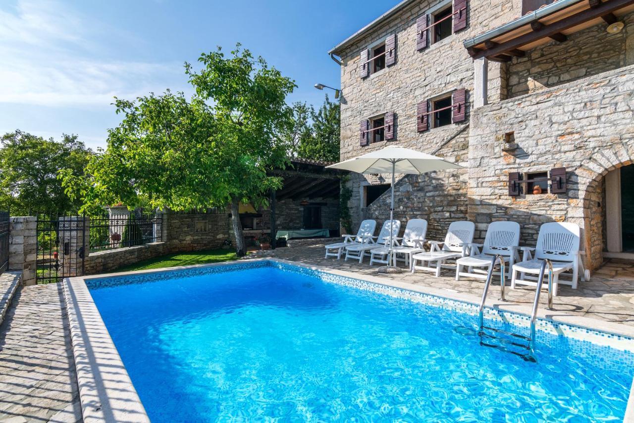 Villa Maria Oprtalj Bagian luar foto