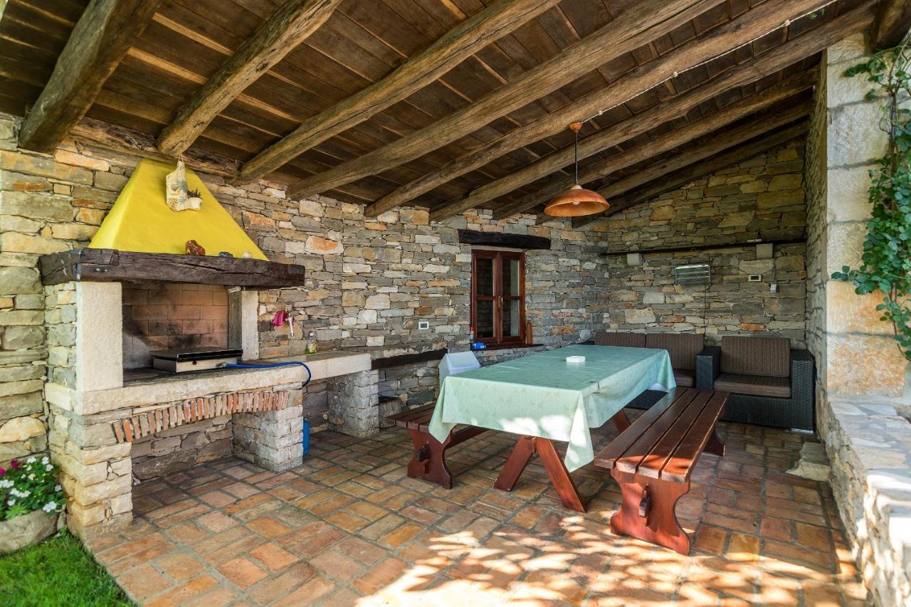 Villa Maria Oprtalj Bagian luar foto