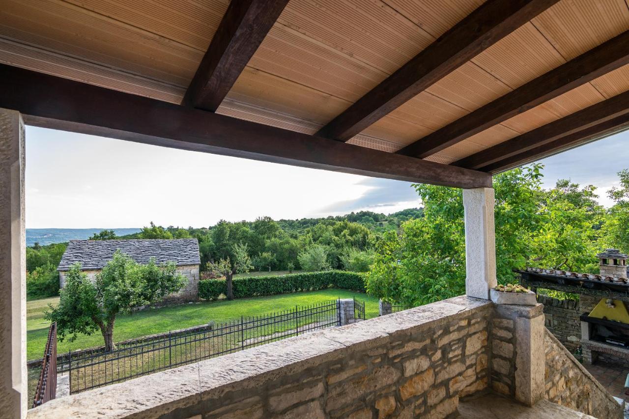 Villa Maria Oprtalj Bagian luar foto